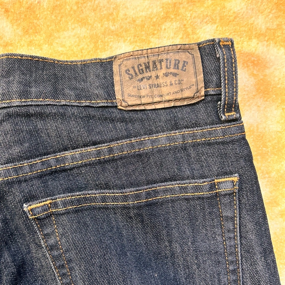 Boys Levi’s  straight leg Jean in dark wash